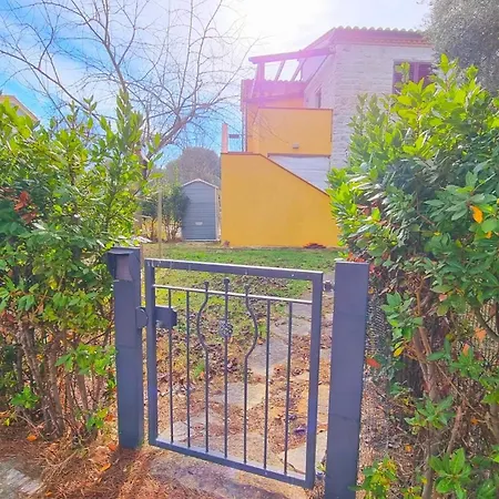 Daire Trilocale Giglio, In Con Piscina