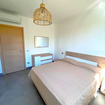 Daire Trilocale Giglio, In Con Piscina Marcelli